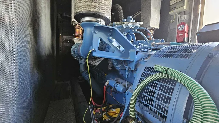 MTU MT-1000 CS / 18V2000, equipment photograph