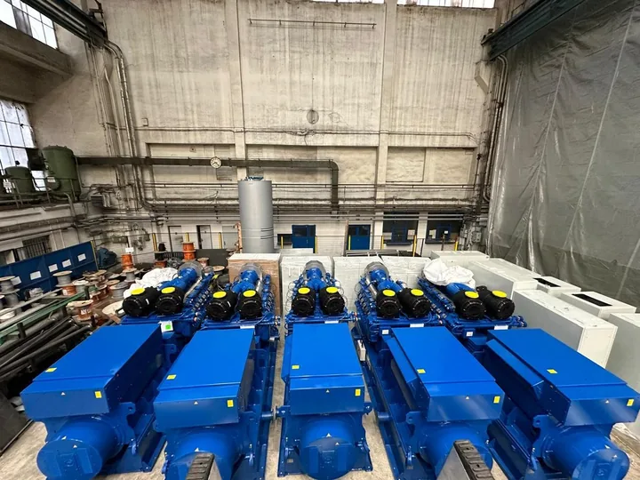 MWM TCG2032 V16 / TCG2032 BV16, equipment photograph
