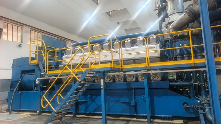 Wärtsilä 18V34SG, equipment photograph