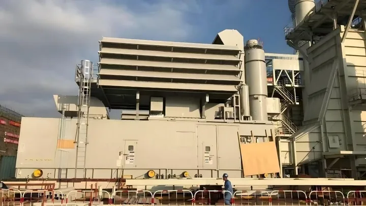 GE LM6000 PF SPRINT, equipment photograph